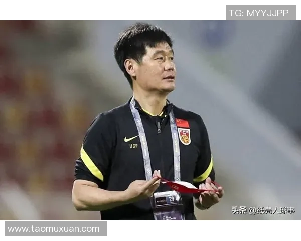 中国足球明星踢球风采解析 从李霄鹏到武磊的成长与成就 中国足球明星踢球风采解析 从李霄鹏到武磊的成长与成就